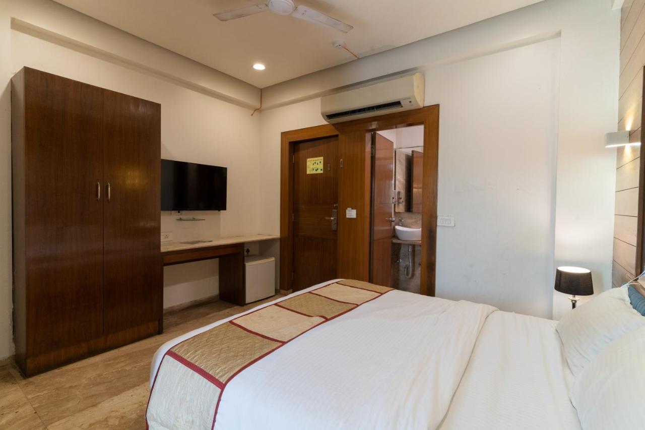 Hotel Kyra Airport Ahmedabad Exterior photo